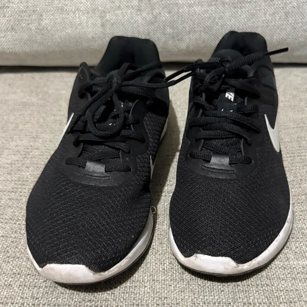 Nike Kids Black and White Sneakers